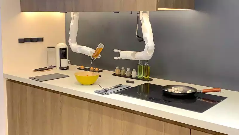 Samsung's bot Chef is like Rosie from Jetsons preparing your dinner