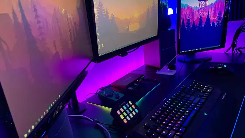 Pimp rigs with smart light strips dedicated to these gamers