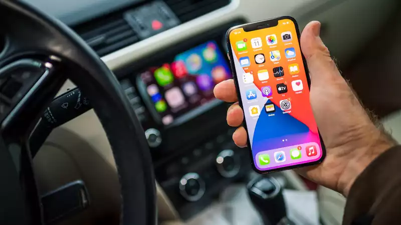 iOS15 iPhone12 and 13 users who are experiencing Bluetooth issues in some cars