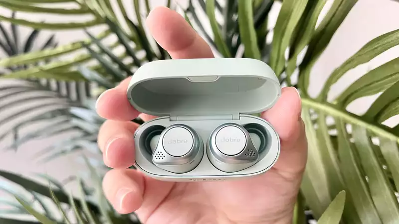 I replaced the AirPods Pro with the jabra Elite Active75t and ran it — here's what wins