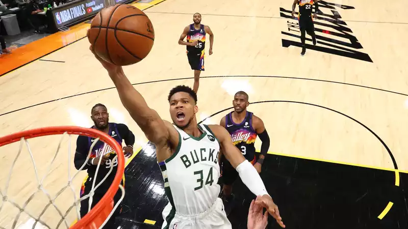 Suns vs Bucks Live Stream: How to Watch NBA Finals Game 3 Online