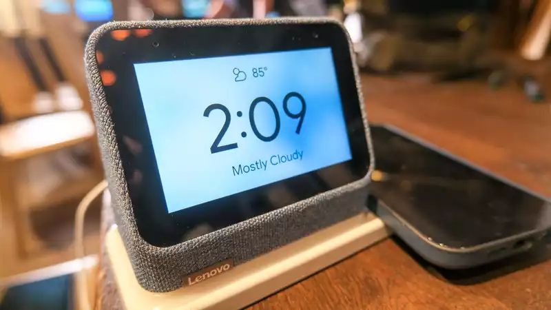 This Google Nest Hub alternative can charge your phone wirelessly