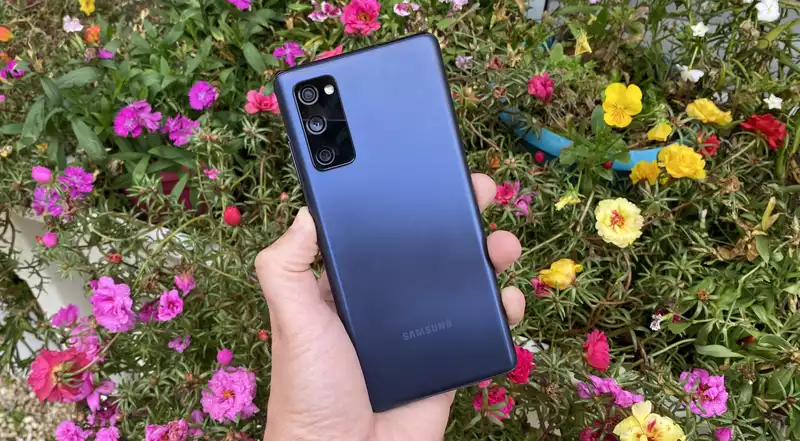 Samsung Galaxy S20FE just stole some of the best Galaxy S21 camera features