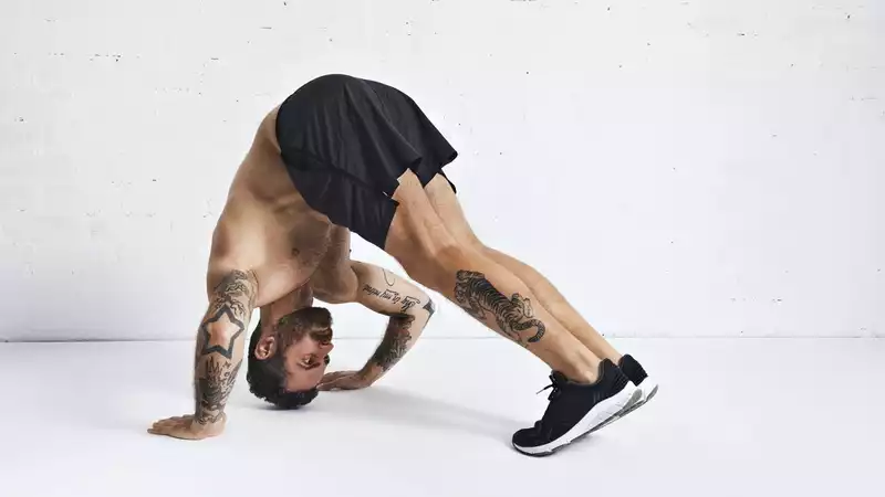 I did 1 pike push-ups every day for 20 weeks - this is what happened