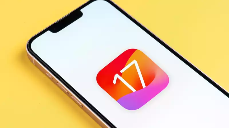 iOS 17 has a bug that causes apps to switch while typing - but there is a workaround