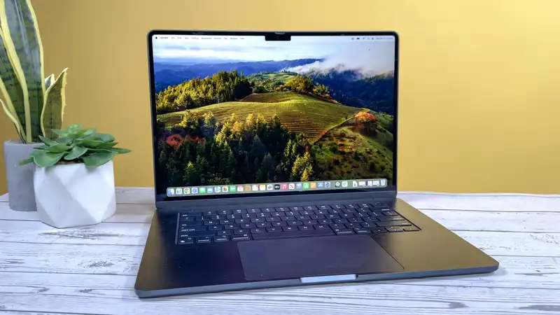 macOS Sequoia streamlines downloads from the Mac App Store