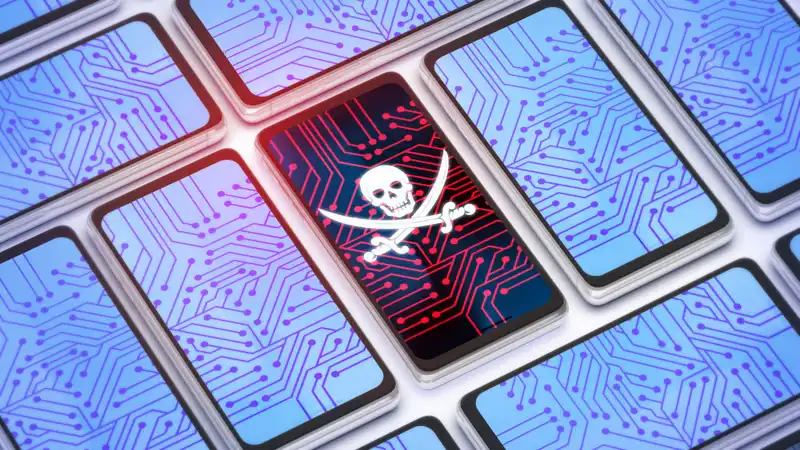 This dangerous Android spyware came back via a malicious Play Store app