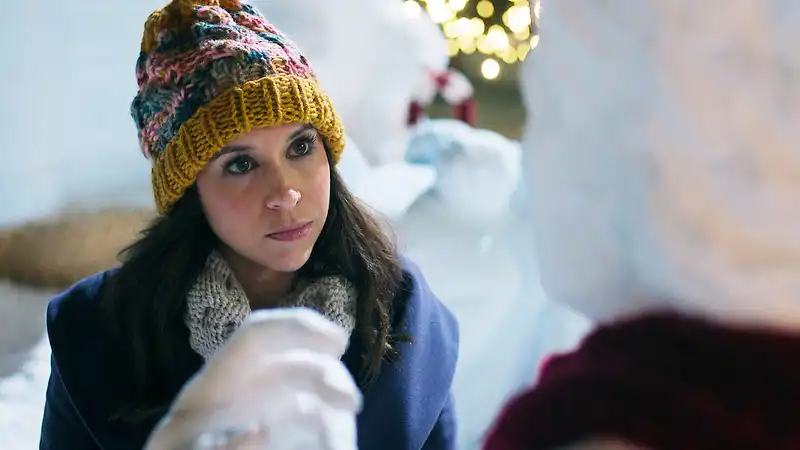 Netflix's New Christmas Movie Released - and Critics Rave!