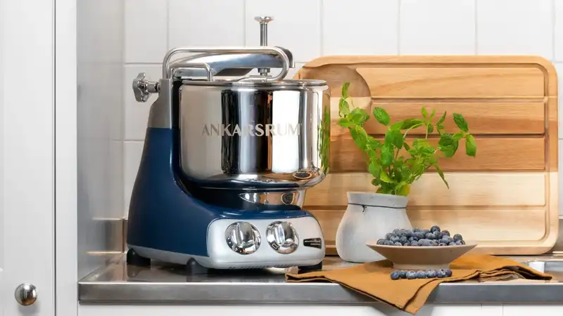 People are ditching their KitchenAid and opting for this chic Swedish stand mixer.